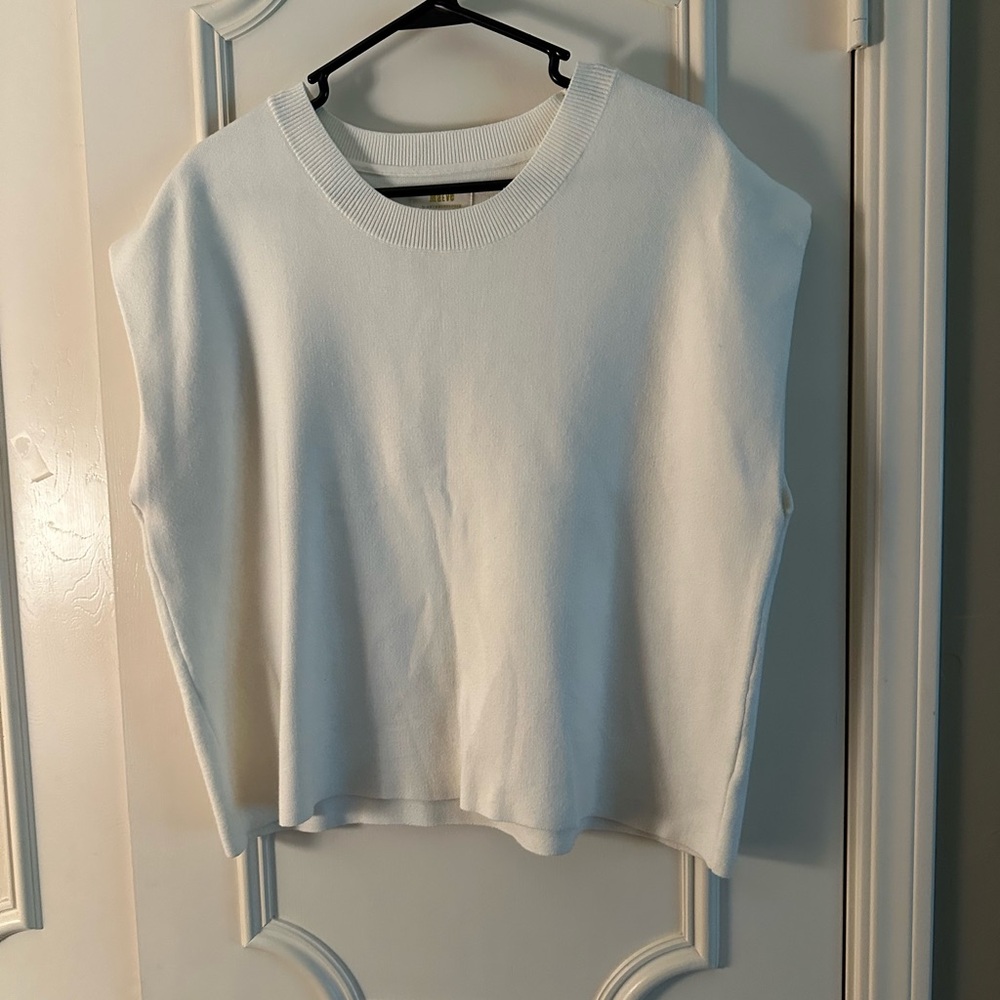 Maeve Cream Boxy Muscle Tee